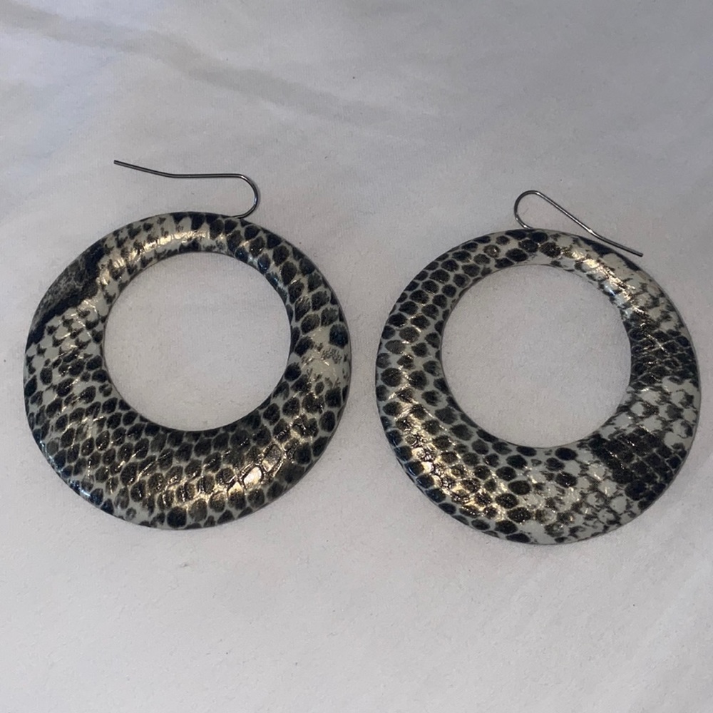 Soft Snakeskin Fashion Earrings